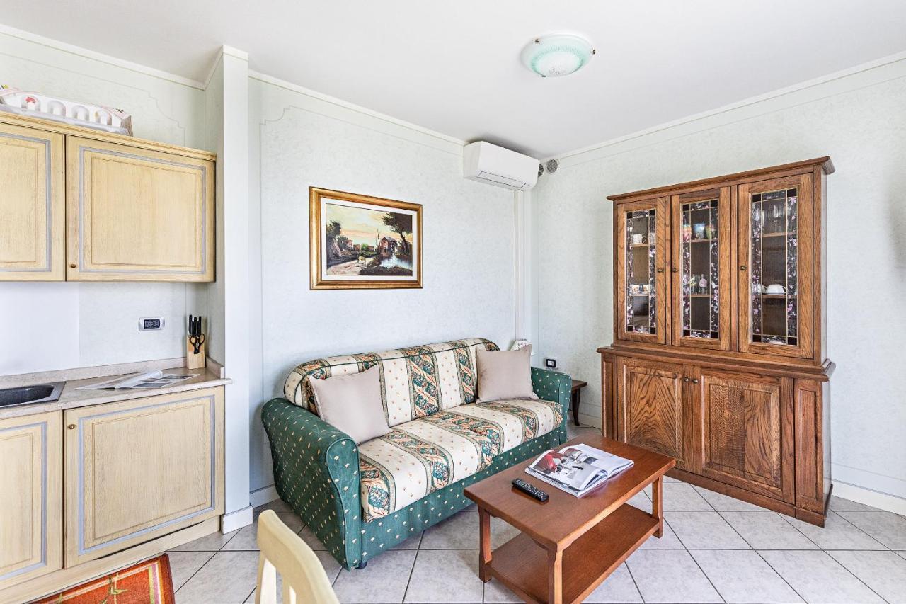 I Mosaici Apartments By Wonderful Italy Sirmione Dış mekan fotoğraf
